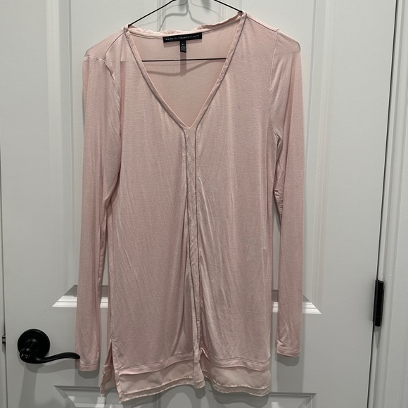 V Neck Flowy Blouse - Picture 1 of 4